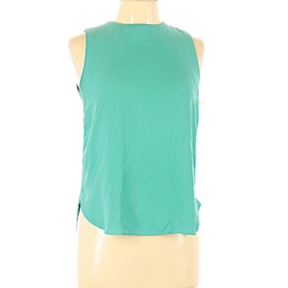Aqua Everly Sleeveless Top - Picture 2 of 5